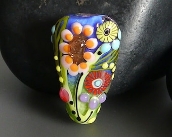 Handmade lampwork beads | focal | SRA | artisan glass | Silke Buechler