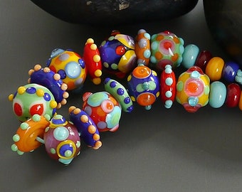 Handmade lampwork bead set |  round beads | No. 1 |  SRA  |  artisan glass |  Silke Buechler