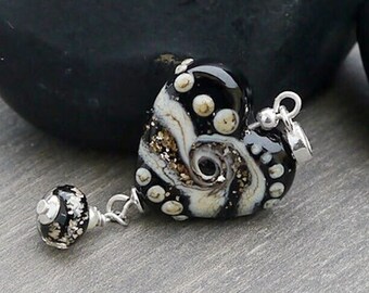 Handmade lampwork bead pendant | sterling silver | SRA | artisan glass | Silke Buechler