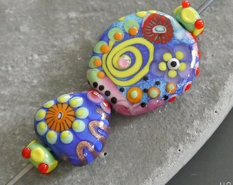 Handmade lampwork beads | focal | SRA | artisan glass | Silke Buechler