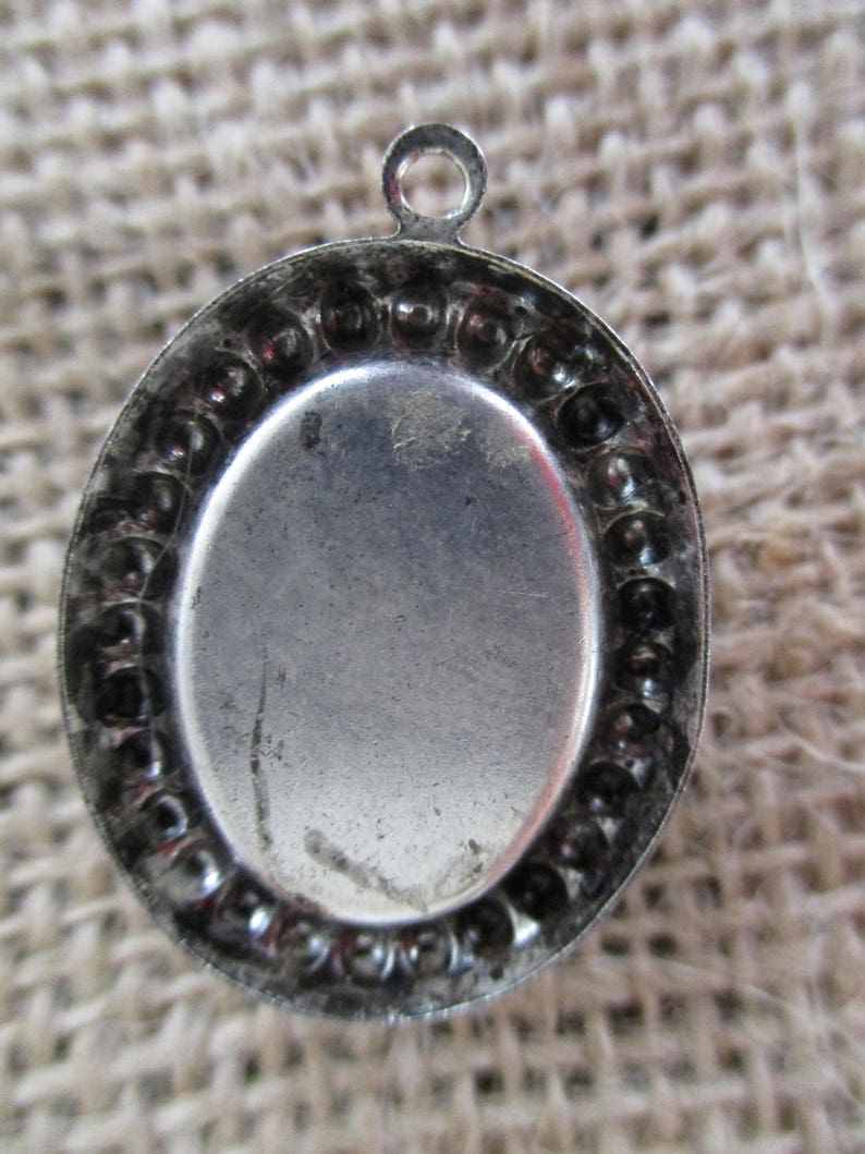Hematite Sleeping Cat Cameo Pendant