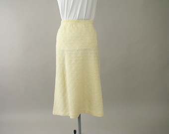 Vintage Cream Knit Skirt - Fits Size 6 to 8, Small