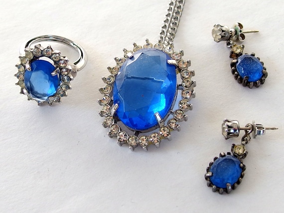 Avon Blue Crystal Statement Glass Set, Necklace / Brooch, Ring and Post Earrings Parure