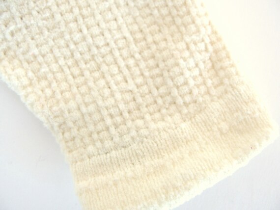 Off White Vintage Girls' Knit Winter Dress Gloves - image 4