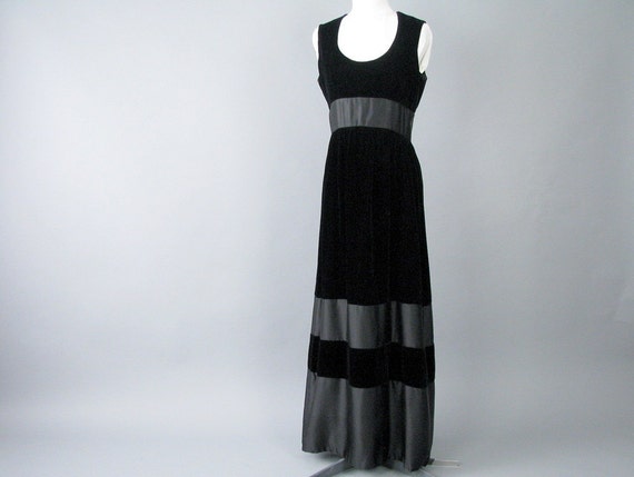 Vintage 1960's Black Velvet Party Prom Dress Form… - image 1