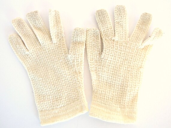 Off White Vintage Girls' Knit Winter Dress Gloves - image 3