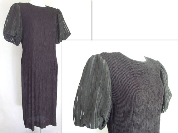 Black Party Dress, Vintage 1980's Leslie Fay Crin… - image 1