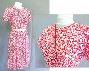 Red and White Dress - Vintage 1970's Knit, Faux Wrap Dress, Fits Size 4, Extra Small