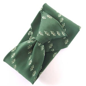 Wide Clip Tie - Vintage 1970&#39;s Green Polyester Tie