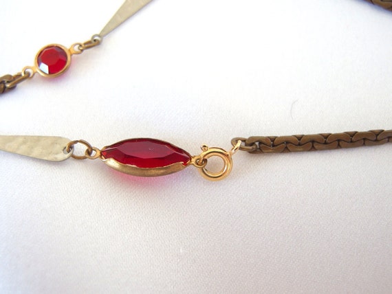 Vintage Goldtone C Link Chain and Bezel Set Red S… - image 4