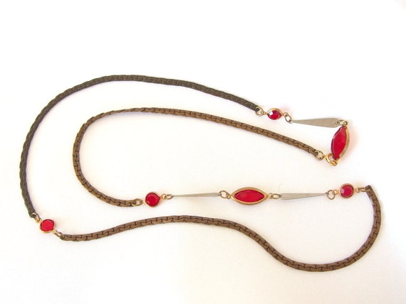 Vintage Goldtone C Link Chain and Bezel Set Red S… - image 1