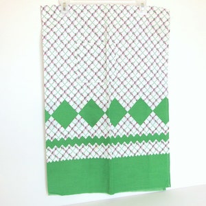 Vintage 1950&#39;s Red and Green Lattice Hostess Half Apron