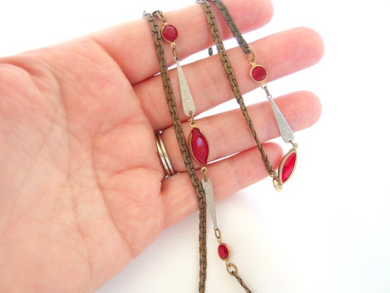 Vintage Goldtone C Link Chain and Bezel Set Red S… - image 3