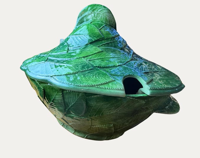Vintage Italian Leaf Tureen – Large Majolica-Style Green Ceramic | 12" Lidded Soup Server, Made in Italy