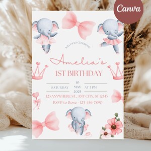 Puede incluir: Una invitación de cumpleaños rosa claro con el texto "1er Cumpleaños de Amelia". La invitación presenta ilustraciones de elefantes con tutús, lazos rosas, coronas y flores. También se incluye la fecha y la hora.