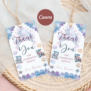 Puede incluir: Dos etiquetas de regalo rectangulares con un diseño de acuarela. Las etiquetas presentan las palabras "Thank You" en escritura, con un borde decorativo de conchas marinas, estrellas de mar y un cofre del tesoro. También se incluye el texto "For Celebrating With Us".