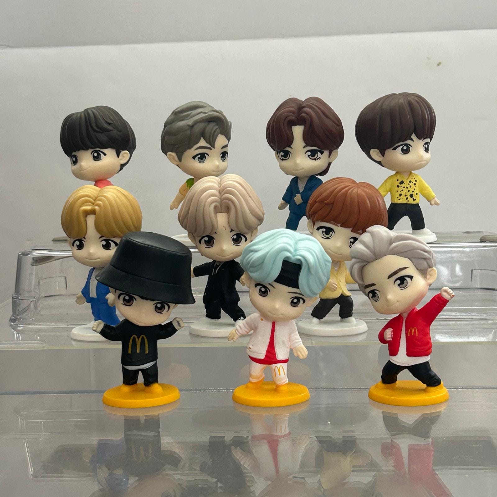 BTS  Figure V3　フィギュア　【ᐯ/テテ】未開封 bts BTS テテ V フィギュア カプセルトイ - メルカリ