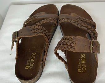 Sandalias White Mountain Footbeds para mujer, talla 8, cuero trenzado marrón estilo boho.