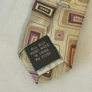 Steve Harvey Collection Silk Tie Gold Geometric Retro Pattern Y2K Statement