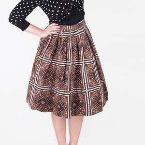 1960s Cotton Full Skirt with Brown White Carpet Print 28&quot; waist - VFG Member