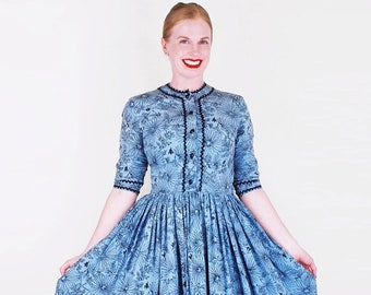 50s Blue with Black Flowers Cotton Shirtwaist Full Skirt Dress S • Rick Rack Trim • VFG