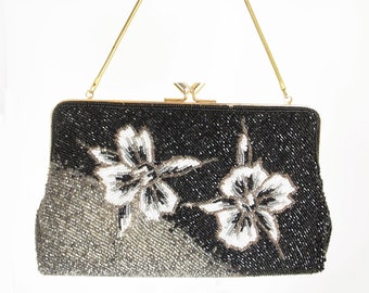30s 40s Chimayo Purse Foldover Clutch Bag With Strap, Silver 30s 40s Chimayo Purse Foldover Clutch Bag With Strap, Silver