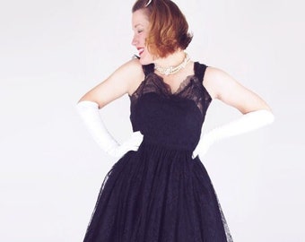 50s Black Chantilly Lace & Taffeta Circle Skirt Party Dress S Beverly Hills Estate • VFG