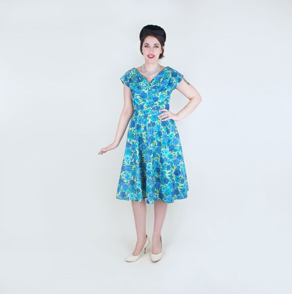 50s Blue Rose Print Cotton Full Skirt Dress M