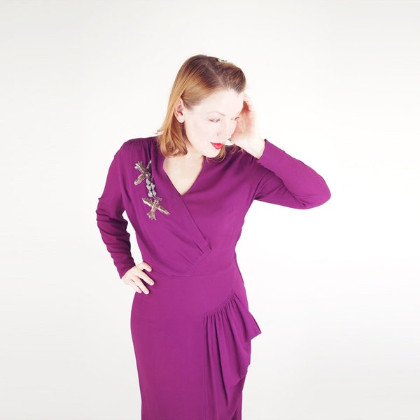 40s Vibrant Plum Rayon Dress with Sequined, Beaded Swallows & Hearts M