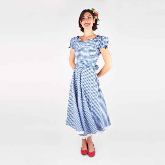 blue and white dress with red shoes Blue Dress with Red Shoes