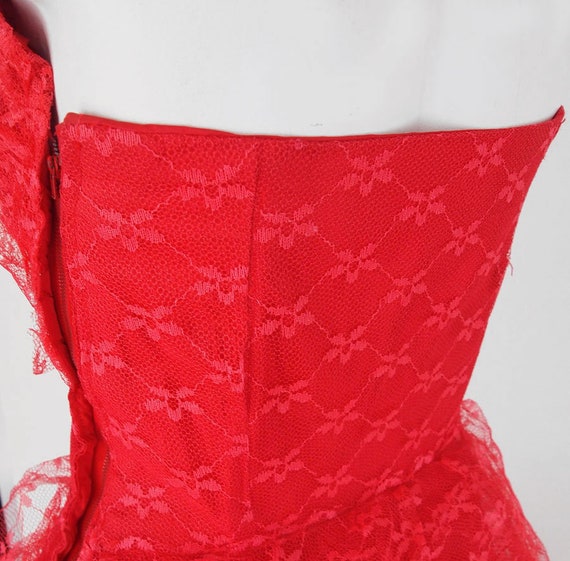 50s Red Tulle Lace & Taffeta Strapless Formal Dre… - image 5