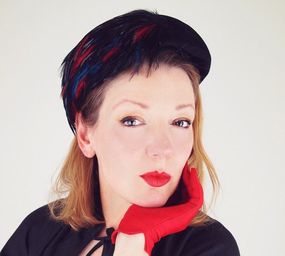 50s Black Wool Felt Stylized Beret with Red, Blue… - image 1