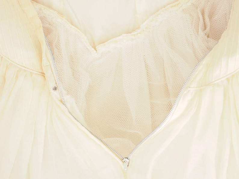 50s Cream Cotton Organdy Long Wedding Gown with Rose Appliques S