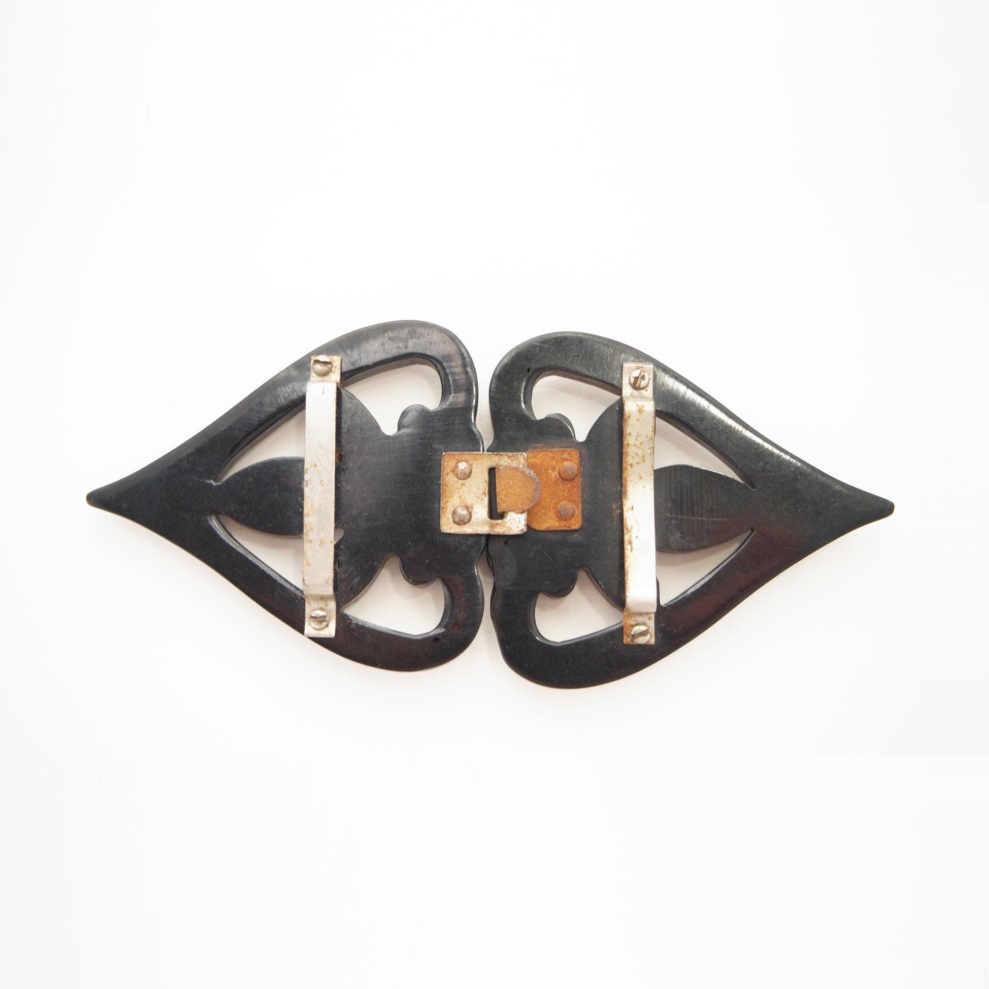 1930s Black Carved Bakelite Leaves Buckle - Benefiting the  display picture 3