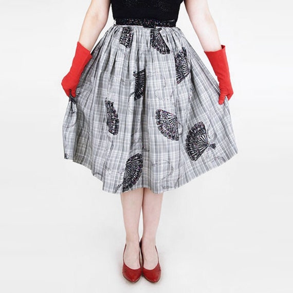 Gonna ampia in taffeta vintage anni 50 con ventagli floccati e glitterati vita 27 5 VFG Pink Heart Shop Etsy Italia