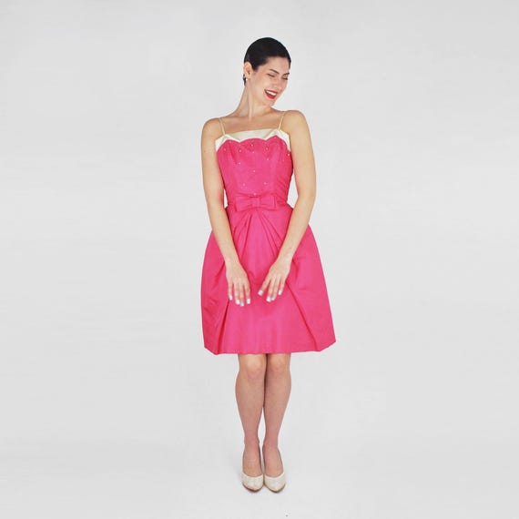 hot pink taffeta dress 1960s Bright Prom Beaded Bow Party Dress Full Skirt – XS – VFG Member corsetted