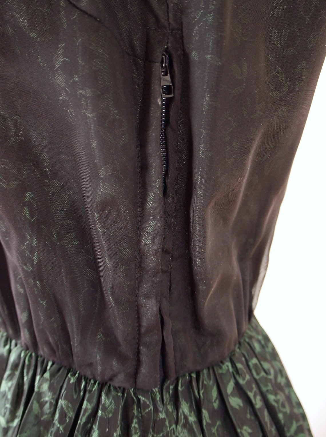 Early 60s Iridescent Green Damask & Black Chiffon Full Skirt - Etsy