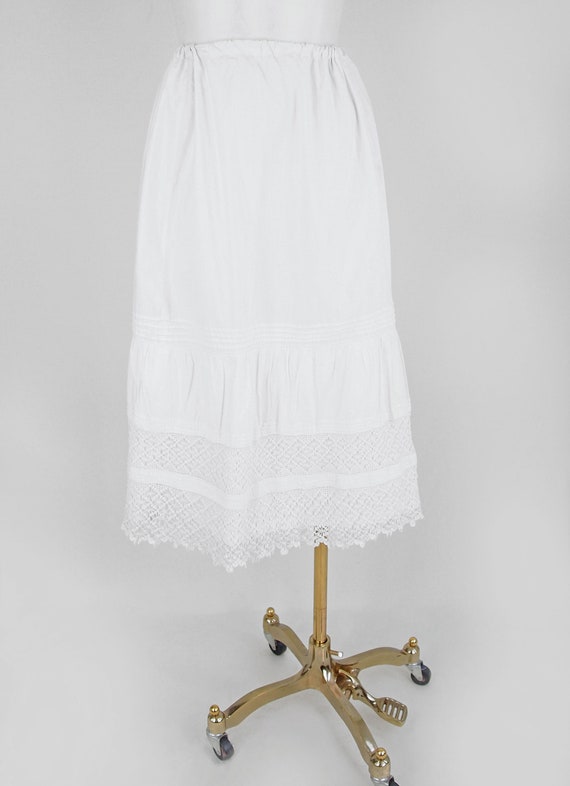 Teens 20s White Half Slip Summer Skirt with Hand … - image 2