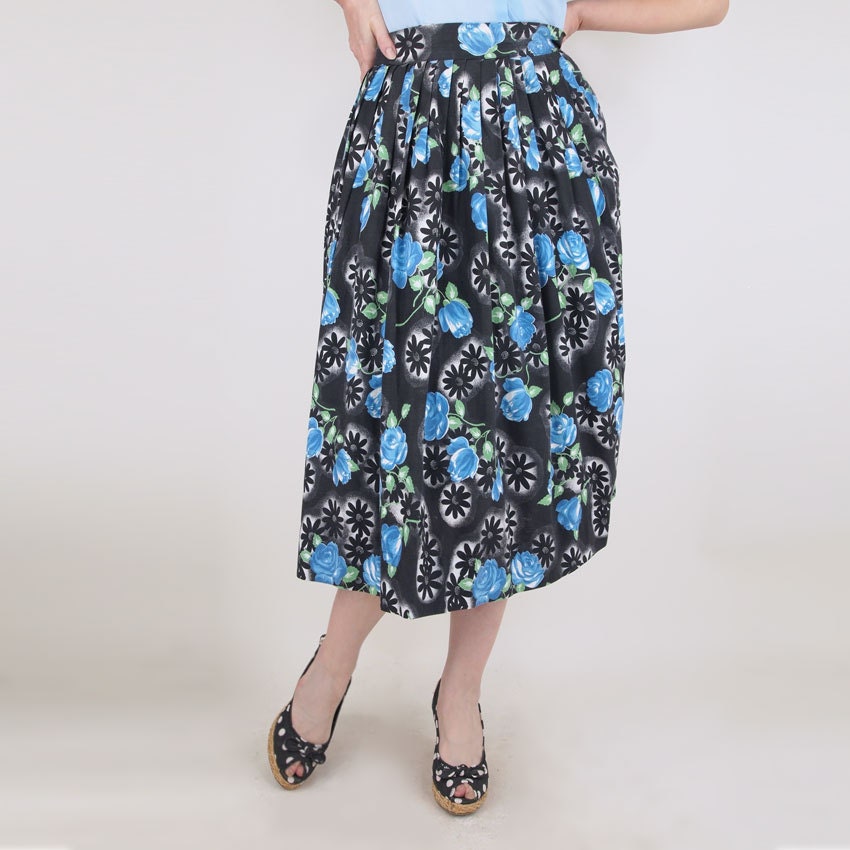 40s Blue and Black Flower Cotton Full Skirt 24 Waist | Etsy