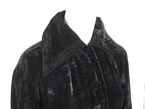 30s Black Silk Crushed Velvet Belted Jacket - Lou… - image 6