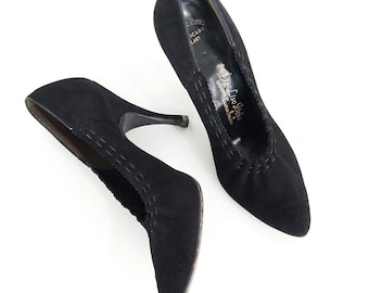 Chique zwarte pumps met hoge hak uit de jaren 50 van Deliso Debs - verzamelde details 6AA - VFG Member