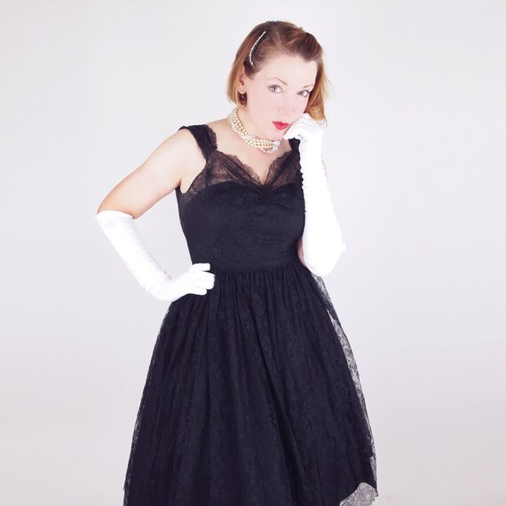 50s Black Chantilly Lace & Taffeta Circle Skirt P… - image 3