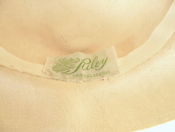 50s Opalescent Sequin Covered Cream Soft Wool Fel… - image 6