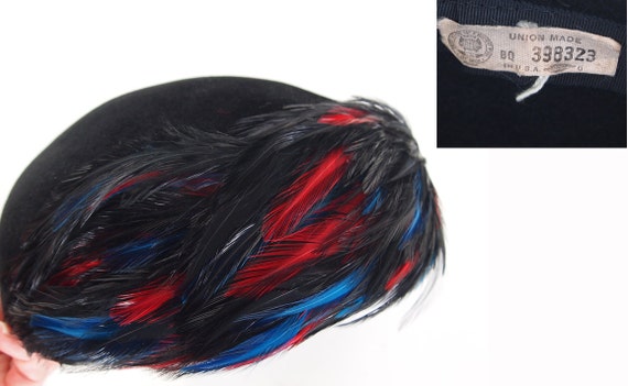 50s Black Wool Felt Stylized Beret with Red, Blue… - image 5