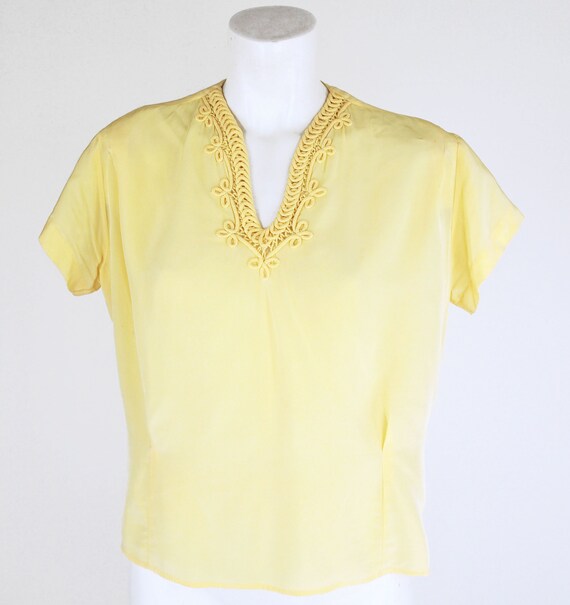 40s Yellow Rayon Blouse with Beautiful Corded Nec… - image 3
