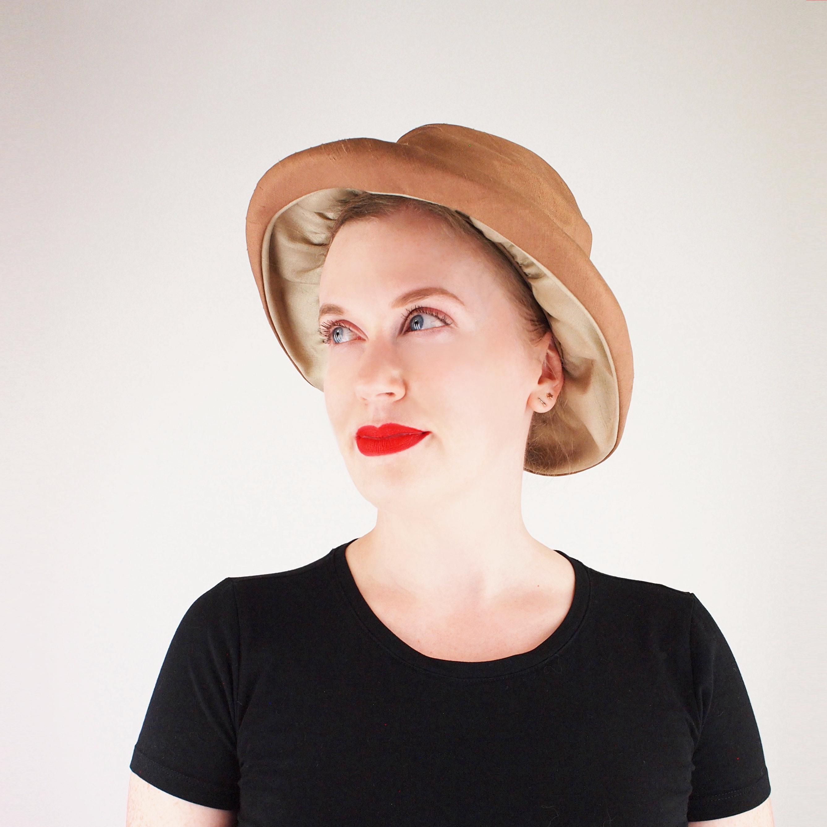Vintage 1950s Sun Hat White Red Striped Ribbon Chin Strap Bonwit Teller Dapper Bonwit Teller Hat - Etsy main image 4