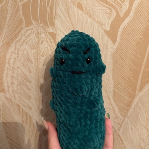 crochet pickle ornament, handmade pickle, emotional support pickle gift, food plushie, supportive gift idea