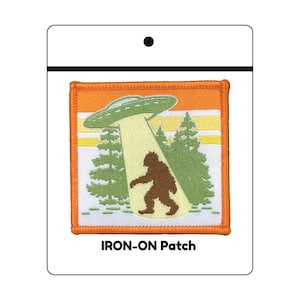 UFO Iron On Patch Hand Drawn Woven Embroidered Patch for Jackets Hats Bags Funny Space Lover Gift