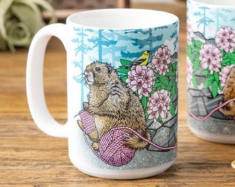 Taza de café con diseño de marmota tejida: adorable diseño para manualidades con hilo