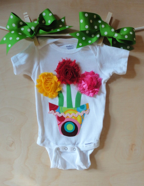 Items similar to Fresh Flowers Onesie on Etsy